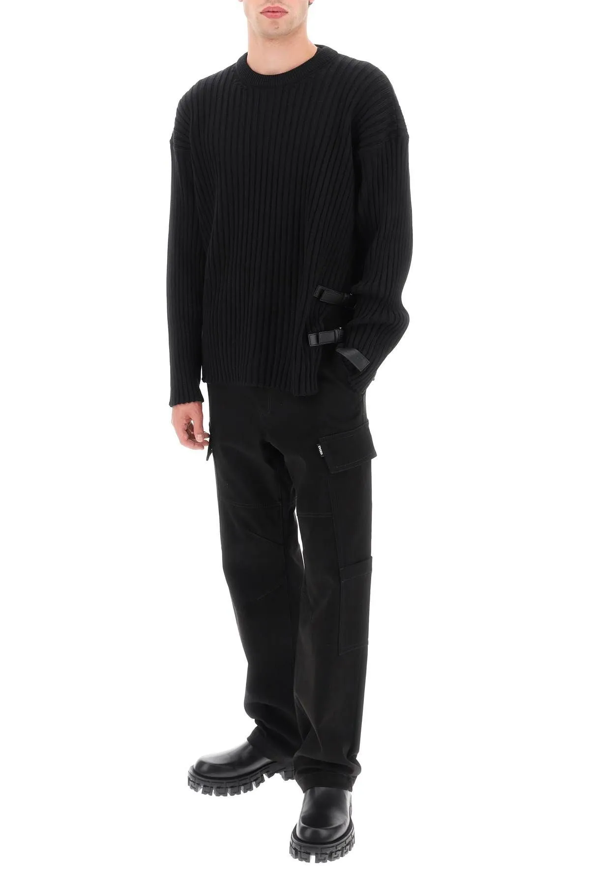 Pullover a costine con cinturini in pelle