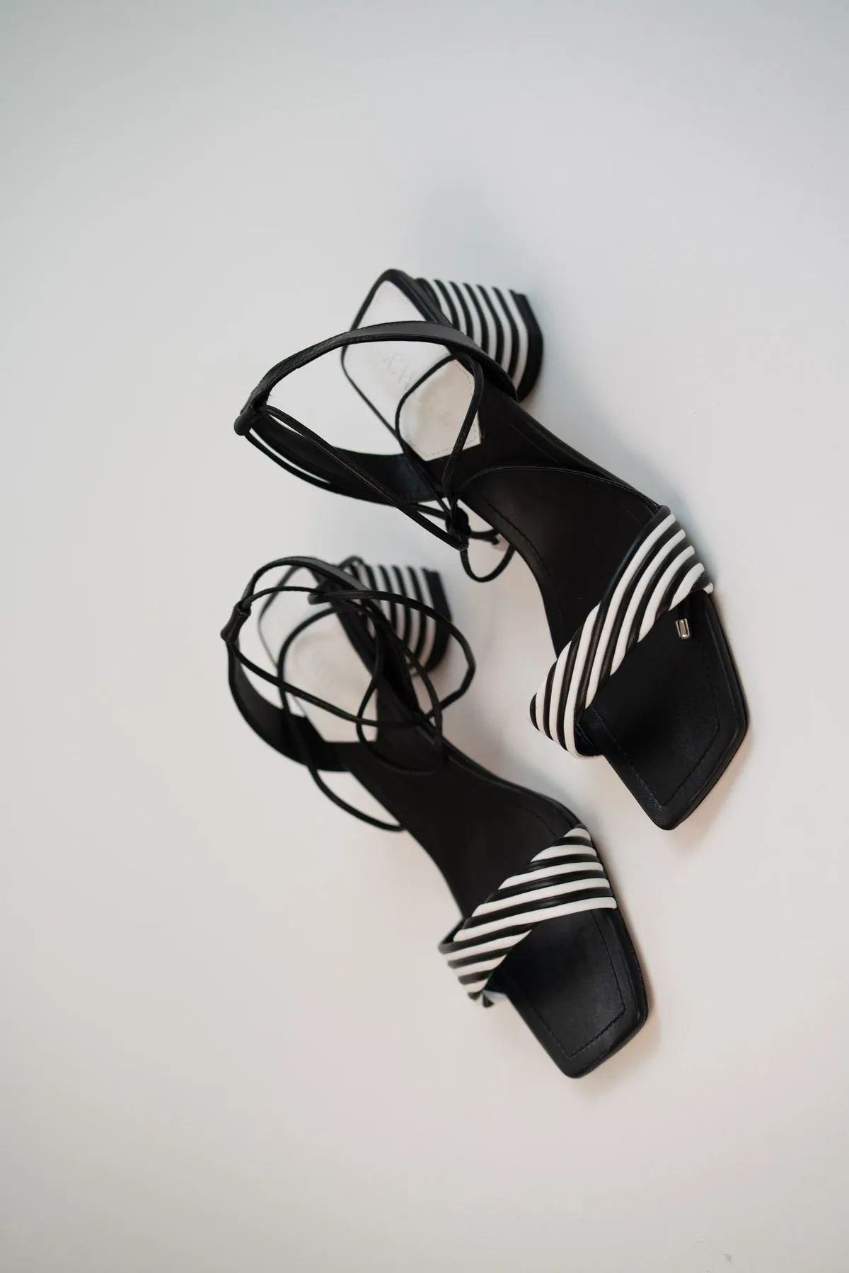 schutz  Scarpa Schutz Black White  