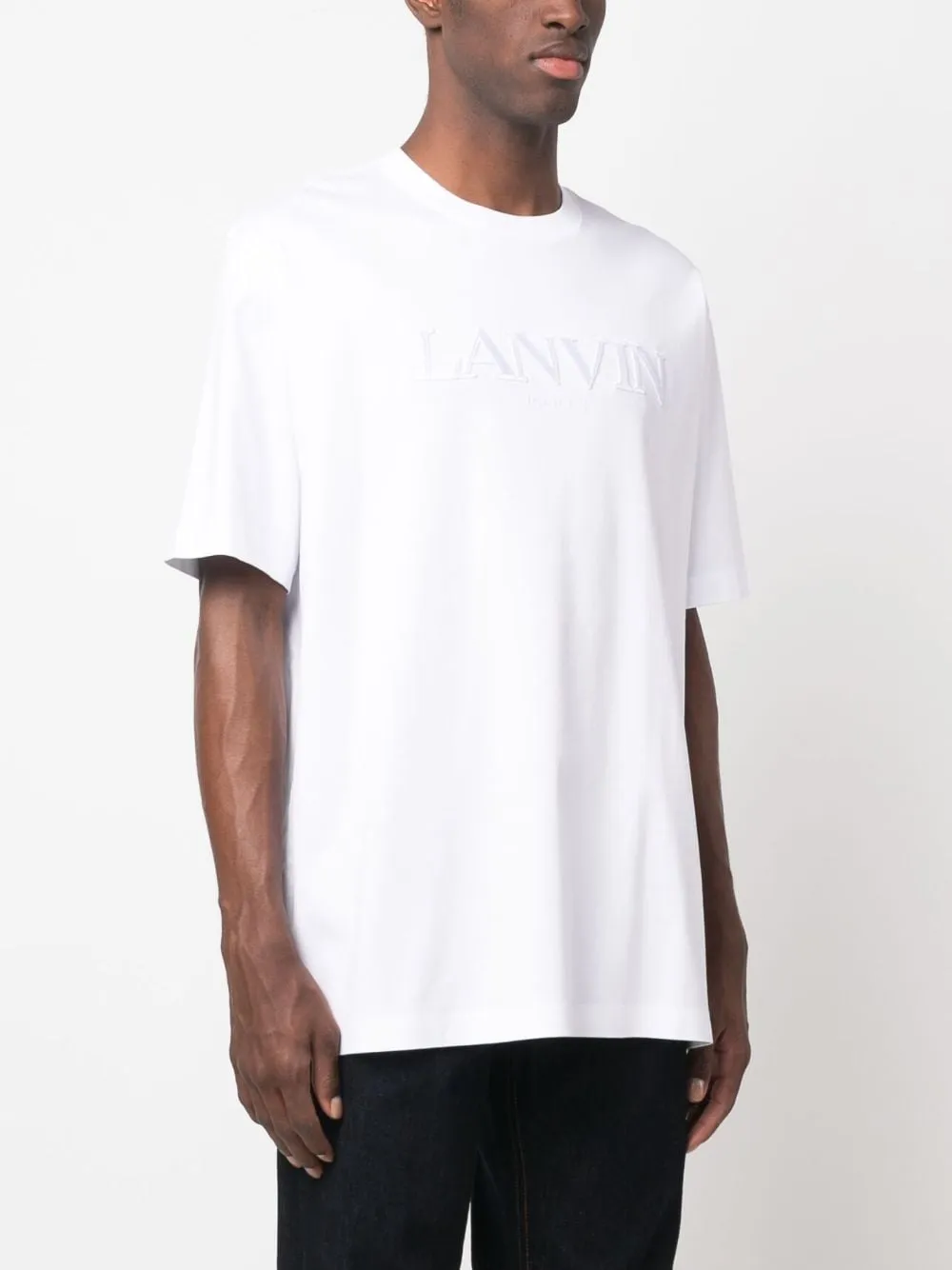 t-shirt bianca con logo ricamato
